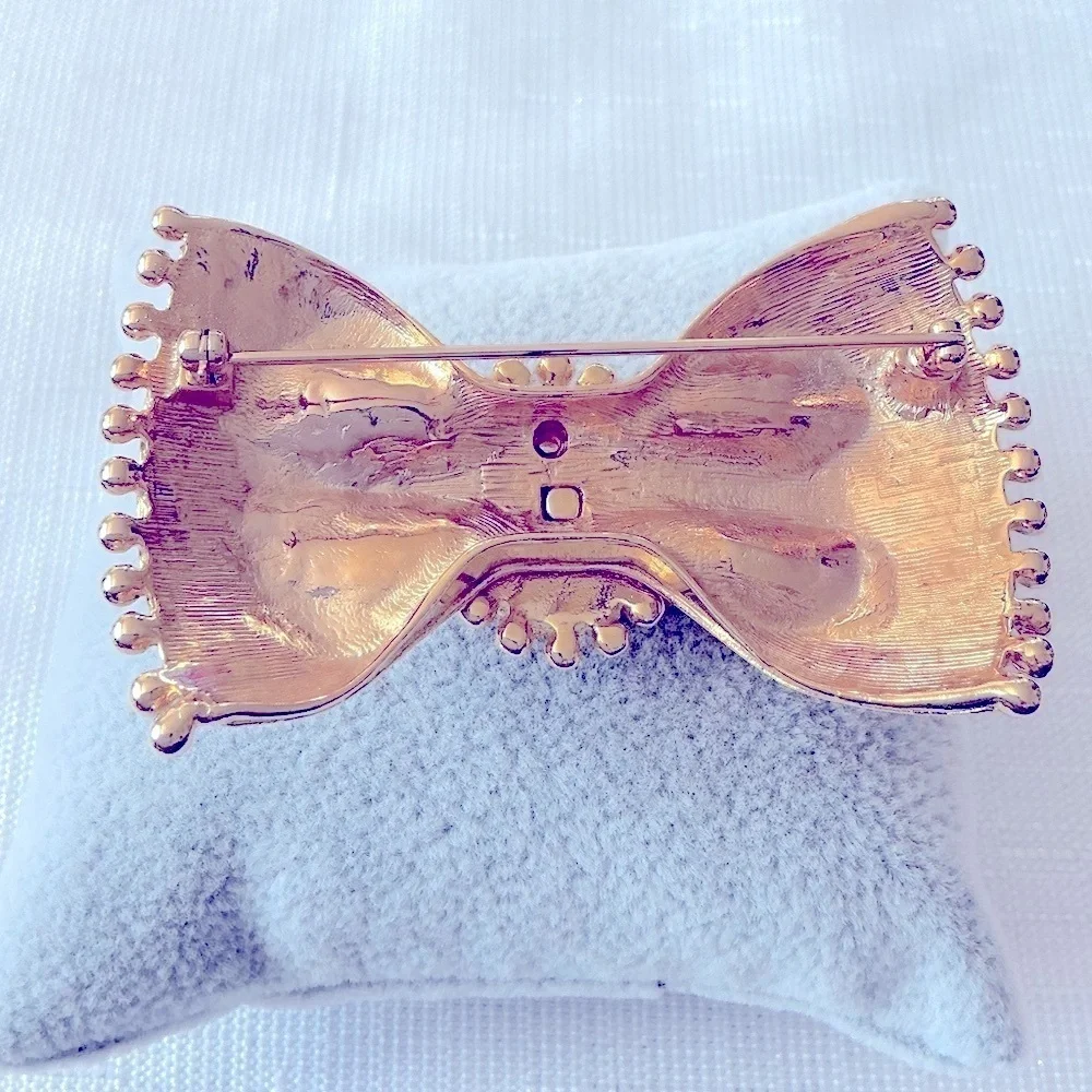 Bow Enameled Vintage Gold Tone Brooch